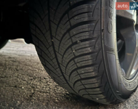 Сірий Фольксваген Мультиван, об'ємом двигуна 2.5 л та пробігом 290 тис. км за 8950 $, фото 45 на Automoto.ua