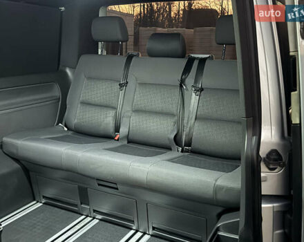 Сірий Фольксваген Мультиван, об'ємом двигуна 2.5 л та пробігом 290 тис. км за 8950 $, фото 24 на Automoto.ua