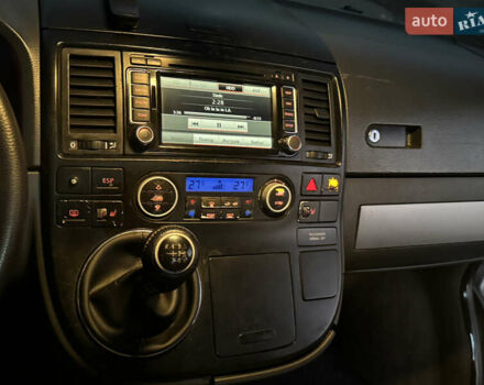 Сірий Фольксваген Мультиван, об'ємом двигуна 2.5 л та пробігом 290 тис. км за 8950 $, фото 20 на Automoto.ua