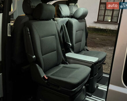 Сірий Фольксваген Мультиван, об'ємом двигуна 2.5 л та пробігом 290 тис. км за 8950 $, фото 27 на Automoto.ua