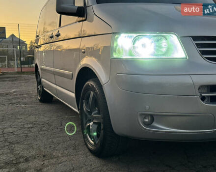 Сірий Фольксваген Мультиван, об'ємом двигуна 2.5 л та пробігом 290 тис. км за 8950 $, фото 11 на Automoto.ua