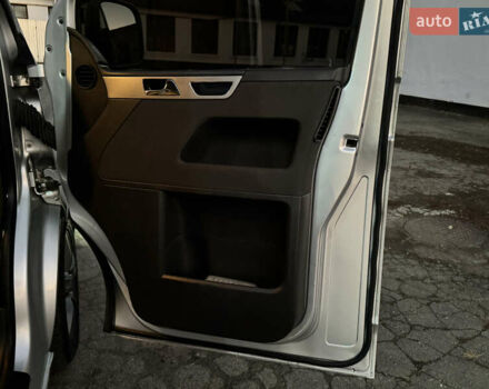 Сірий Фольксваген Мультиван, об'ємом двигуна 2.5 л та пробігом 290 тис. км за 8950 $, фото 36 на Automoto.ua