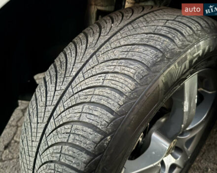 Сірий Фольксваген Мультиван, об'ємом двигуна 2.5 л та пробігом 290 тис. км за 8950 $, фото 44 на Automoto.ua