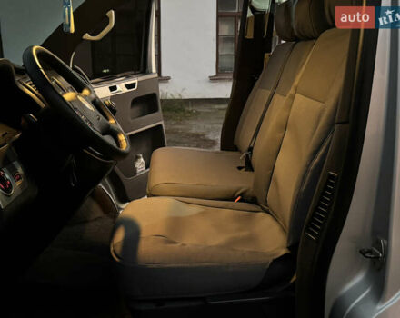 Сірий Фольксваген Мультиван, об'ємом двигуна 2.5 л та пробігом 290 тис. км за 8950 $, фото 16 на Automoto.ua