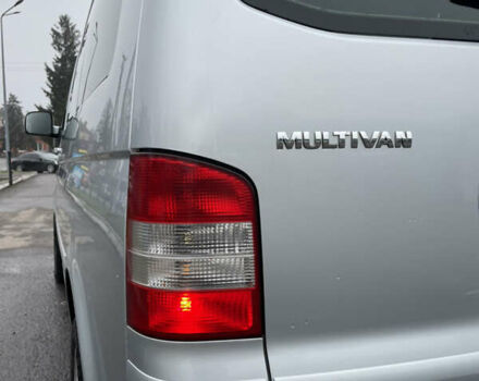 Серый Фольксваген Мультиван, объемом двигателя 1.98 л и пробегом 116 тыс. км за 14000 $, фото 4 на Automoto.ua