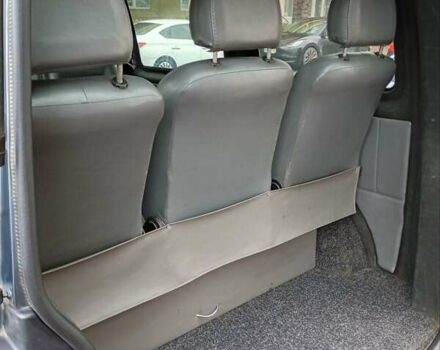 Серый Фольксваген Мультиван, объемом двигателя 2.5 л и пробегом 349 тыс. км за 6900 $, фото 10 на Automoto.ua