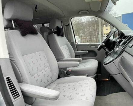 Серый Фольксваген Мультиван, объемом двигателя 1.98 л и пробегом 116 тыс. км за 14000 $, фото 31 на Automoto.ua