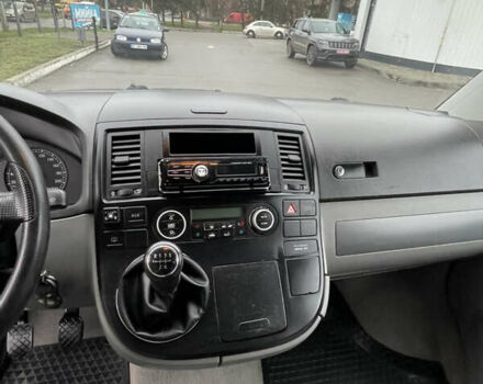 Серый Фольксваген Мультиван, объемом двигателя 1.98 л и пробегом 116 тыс. км за 14000 $, фото 16 на Automoto.ua