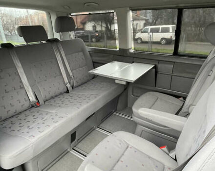 Серый Фольксваген Мультиван, объемом двигателя 1.98 л и пробегом 116 тыс. км за 14000 $, фото 41 на Automoto.ua