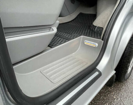 Серый Фольксваген Мультиван, объемом двигателя 1.98 л и пробегом 116 тыс. км за 14000 $, фото 30 на Automoto.ua