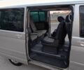 Серый Фольксваген Мультиван, объемом двигателя 2.5 л и пробегом 350 тыс. км за 9837 $, фото 9 на Automoto.ua