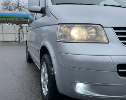 Серый Фольксваген Мультиван, объемом двигателя 1.98 л и пробегом 116 тыс. км за 14000 $, фото 10 на Automoto.ua