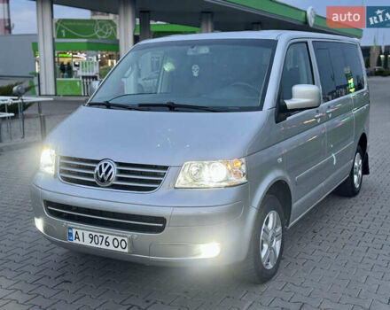 Серый Фольксваген Мультиван, объемом двигателя 2.5 л и пробегом 359 тыс. км за 16999 $, фото 6 на Automoto.ua