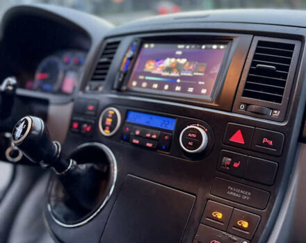 Сірий Фольксваген Мультиван, об'ємом двигуна 2.5 л та пробігом 357 тис. км за 13750 $, фото 18 на Automoto.ua