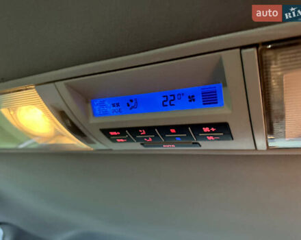 Сірий Фольксваген Мультиван, об'ємом двигуна 2.5 л та пробігом 357 тис. км за 13750 $, фото 17 на Automoto.ua