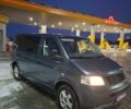 Сірий Фольксваген Мультиван, об'ємом двигуна 2.5 л та пробігом 282 тис. км за 5500 $, фото 2 на Automoto.ua