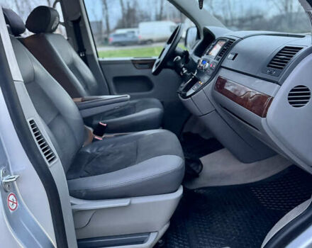 Сірий Фольксваген Мультиван, об'ємом двигуна 2.5 л та пробігом 357 тис. км за 13750 $, фото 13 на Automoto.ua