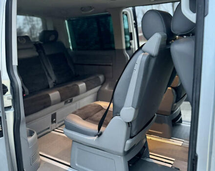 Сірий Фольксваген Мультиван, об'ємом двигуна 2.5 л та пробігом 357 тис. км за 13750 $, фото 10 на Automoto.ua