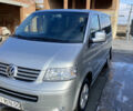 Серый Фольксваген Мультиван, объемом двигателя 2.46 л и пробегом 360 тыс. км за 13000 $, фото 2 на Automoto.ua