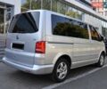 Серый Фольксваген Мультиван, объемом двигателя 2.5 л и пробегом 227 тыс. км за 19600 $, фото 2 на Automoto.ua