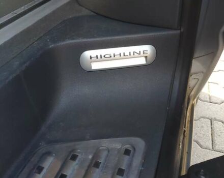 Сірий Фольксваген Мультиван, об'ємом двигуна 2.5 л та пробігом 170 тис. км за 16000 $, фото 12 на Automoto.ua