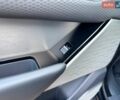 Серый Фольксваген Мультиван, объемом двигателя 2.5 л и пробегом 325 тыс. км за 10000 $, фото 1 на Automoto.ua