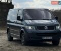 Серый Фольксваген Мультиван, объемом двигателя 2.5 л и пробегом 320 тыс. км за 12990 $, фото 2 на Automoto.ua