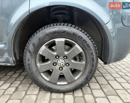 Сірий Фольксваген Мультиван, об'ємом двигуна 2.46 л та пробігом 322 тис. км за 16000 $, фото 15 на Automoto.ua