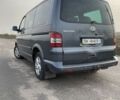 Серый Фольксваген Мультиван, объемом двигателя 2.5 л и пробегом 500 тыс. км за 10500 $, фото 4 на Automoto.ua