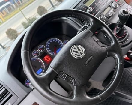 Сірий Фольксваген Мультиван, об'ємом двигуна 2.5 л та пробігом 356 тис. км за 12100 $, фото 21 на Automoto.ua