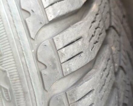 Сірий Фольксваген Мультиван, об'ємом двигуна 2.5 л та пробігом 170 тис. км за 16000 $, фото 4 на Automoto.ua