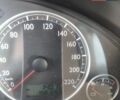 Серый Фольксваген Мультиван, объемом двигателя 2.5 л и пробегом 170 тыс. км за 13900 $, фото 8 на Automoto.ua