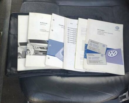 Сірий Фольксваген Мультиван, об'ємом двигуна 2.5 л та пробігом 170 тис. км за 16000 $, фото 6 на Automoto.ua