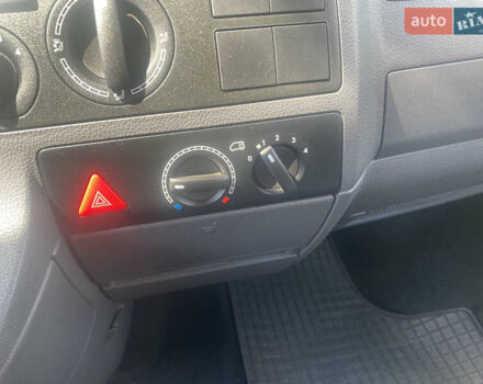 Сірий Фольксваген Мультиван, об'ємом двигуна 2.5 л та пробігом 280 тис. км за 15500 $, фото 15 на Automoto.ua