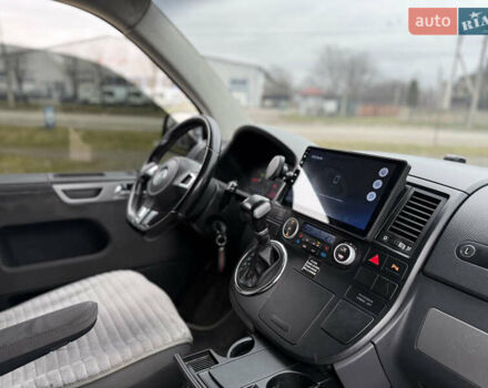 Серый Фольксваген Мультиван, объемом двигателя 2.5 л и пробегом 322 тыс. км за 14350 $, фото 8 на Automoto.ua