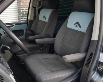 Сірий Фольксваген Мультиван, об'ємом двигуна 2.5 л та пробігом 230 тис. км за 7900 $, фото 12 на Automoto.ua