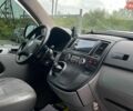 Серый Фольксваген Мультиван, объемом двигателя 2.46 л и пробегом 335 тыс. км за 9600 $, фото 18 на Automoto.ua