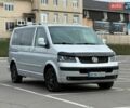 Серый Фольксваген Мультиван, объемом двигателя 2.5 л и пробегом 260 тыс. км за 13800 $, фото 1 на Automoto.ua