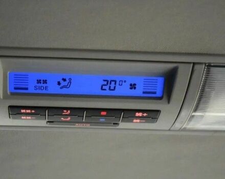 Сірий Фольксваген Мультиван, об'ємом двигуна 2.5 л та пробігом 230 тис. км за 7900 $, фото 13 на Automoto.ua