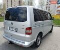 Серый Фольксваген Мультиван, объемом двигателя 2.5 л и пробегом 264 тыс. км за 16000 $, фото 5 на Automoto.ua
