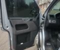 Серый Фольксваген Мультиван, объемом двигателя 2.5 л и пробегом 290 тыс. км за 6000 $, фото 11 на Automoto.ua