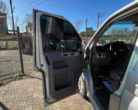 Сірий Фольксваген Мультиван, об'ємом двигуна 2.5 л та пробігом 335 тис. км за 10300 $, фото 9 на Automoto.ua