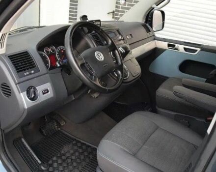 Сірий Фольксваген Мультиван, об'ємом двигуна 2.5 л та пробігом 230 тис. км за 7900 $, фото 6 на Automoto.ua