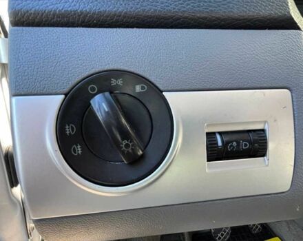 Сірий Фольксваген Мультиван, об'ємом двигуна 2.5 л та пробігом 335 тис. км за 10300 $, фото 11 на Automoto.ua