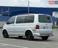 Серый Фольксваген Мультиван, объемом двигателя 2.5 л и пробегом 260 тыс. км за 13800 $, фото 8 на Automoto.ua