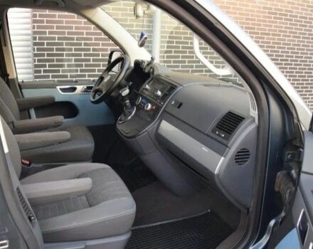 Сірий Фольксваген Мультиван, об'ємом двигуна 2.5 л та пробігом 230 тис. км за 7900 $, фото 9 на Automoto.ua