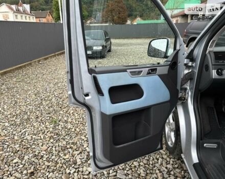 Сірий Фольксваген Мультиван, об'ємом двигуна 2.5 л та пробігом 316 тис. км за 14500 $, фото 11 на Automoto.ua