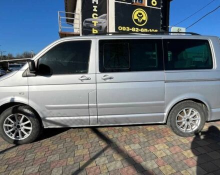 Сірий Фольксваген Мультиван, об'ємом двигуна 2.5 л та пробігом 335 тис. км за 10300 $, фото 3 на Automoto.ua