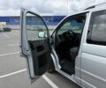 Серый Фольксваген Мультиван, объемом двигателя 2.5 л и пробегом 260 тыс. км за 13800 $, фото 6 на Automoto.ua