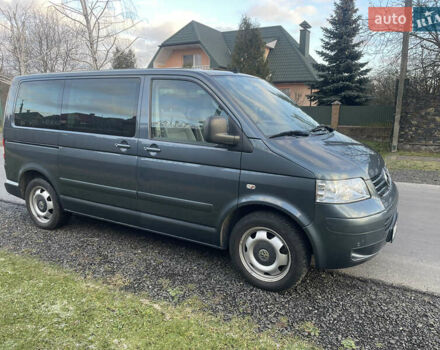 Сірий Фольксваген Мультиван, об'ємом двигуна 2.46 л та пробігом 257 тис. км за 12900 $, фото 6 на Automoto.ua